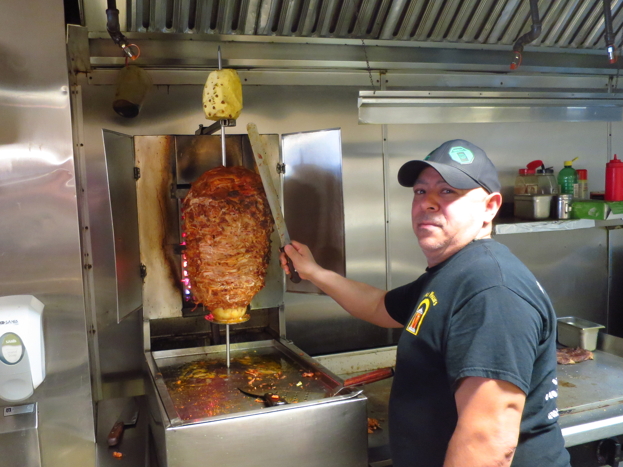 THE FOODITOR GUIDE TO TACOS AL PASTOR